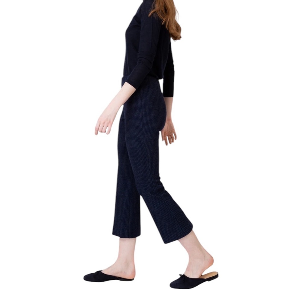 ANN MASHBURN Cobalt Navy Houndstooth Faye Flare Cropped Pants - Picture 2 of 10